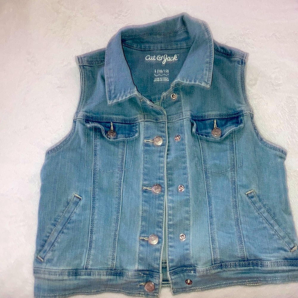 Cat and jack jean vest L (10/12)